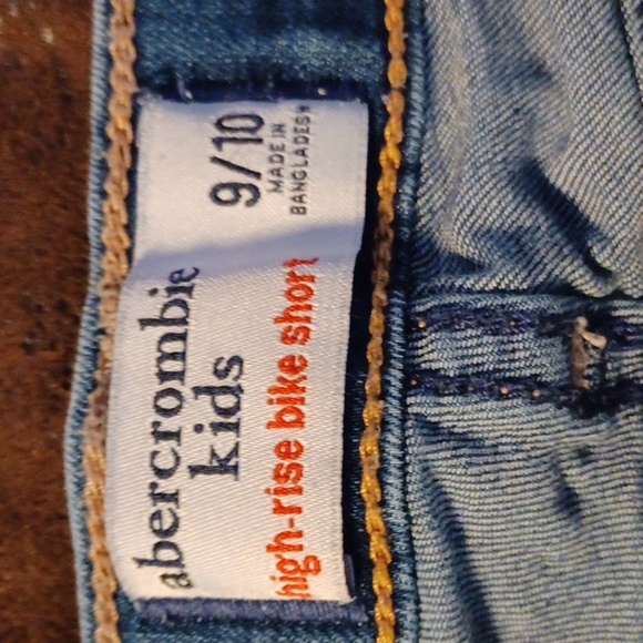 ABERCROMBIE HIGH-RISE, BIKE SHORT, SIZE 9/10, WITH HARRY POTTER T-SHIRT … - Picture 5 of 7